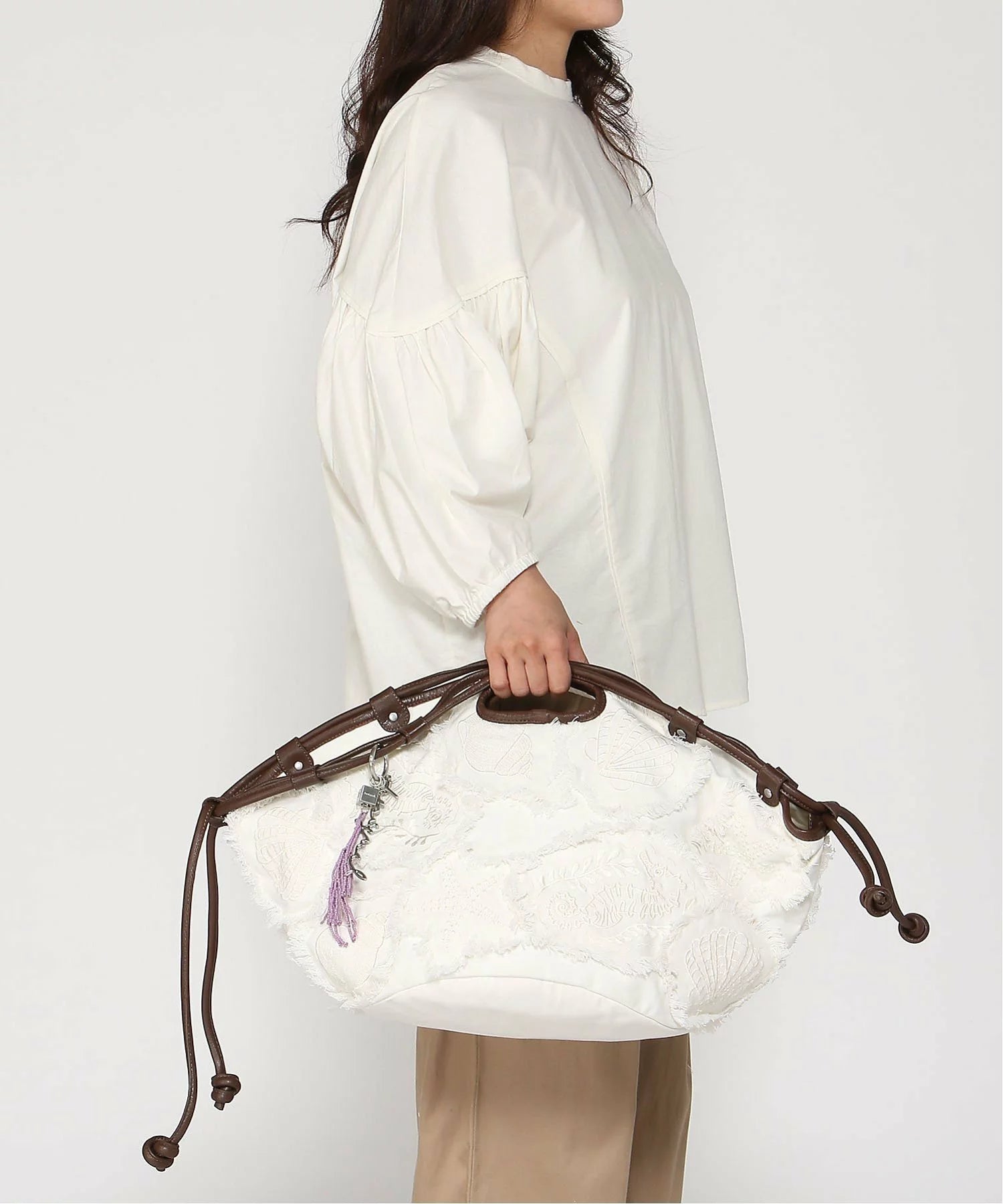 DG White embroideried tote